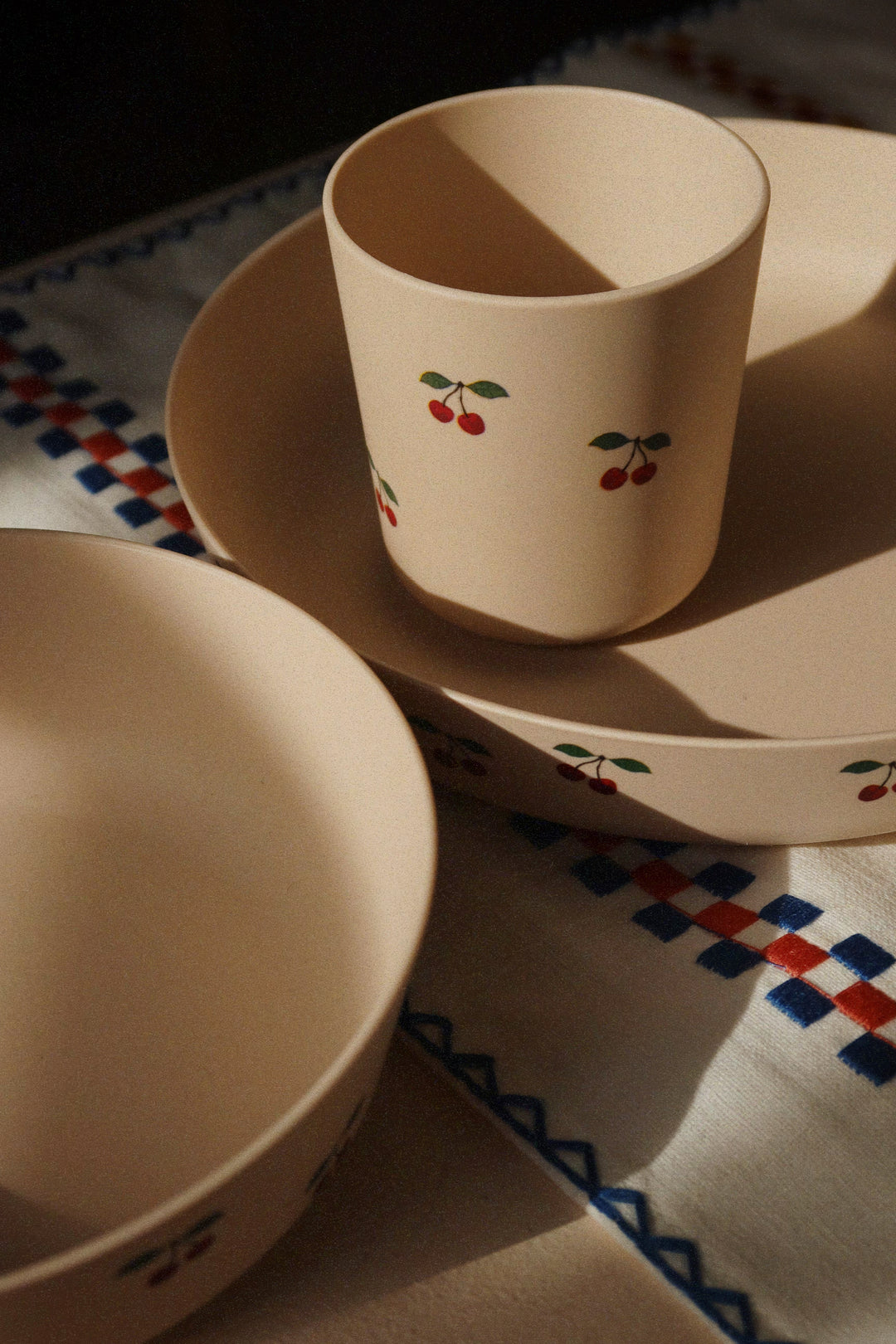 Konges Sløjd – Middagssett PLA – Cherry