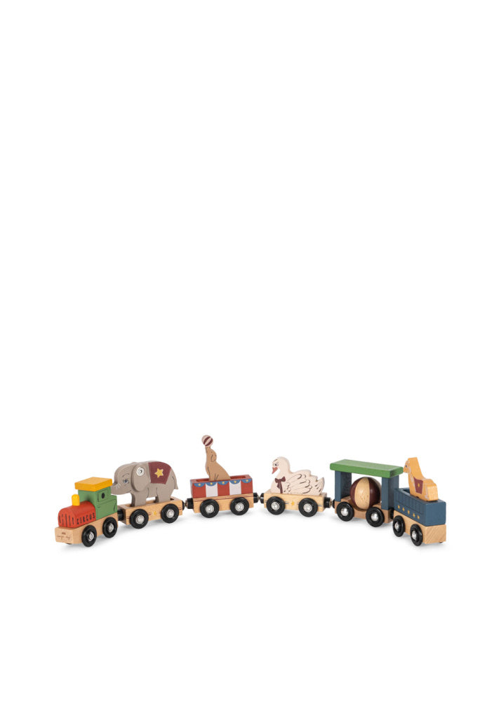 WOODEN ANIMAL TRAIN
